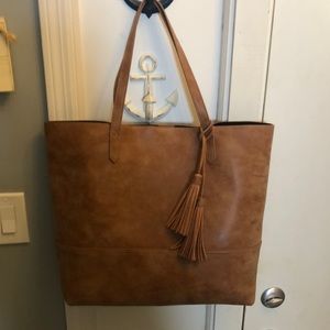 Vegan leather tote/weekend bag